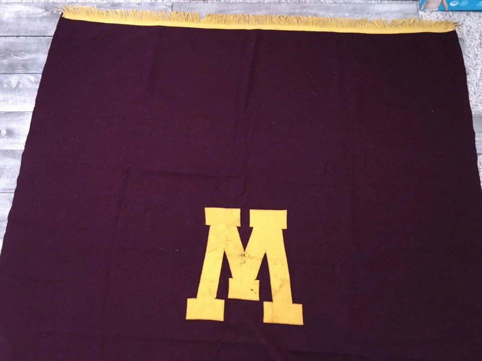 Manta Estadio De Colección Universidad de MN Gophers Fútbol Lana Flecos Colegio Foto 3 de 4