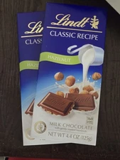 LINDT  HAZELNUT CHOCOLATE BARS