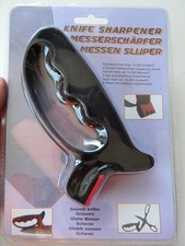 BLADE SHARPENER 2-IN-1 KNIFE/SCISSORS, TUNGSTEN CARBIDE STONE, RED/BLACK PLASTIC