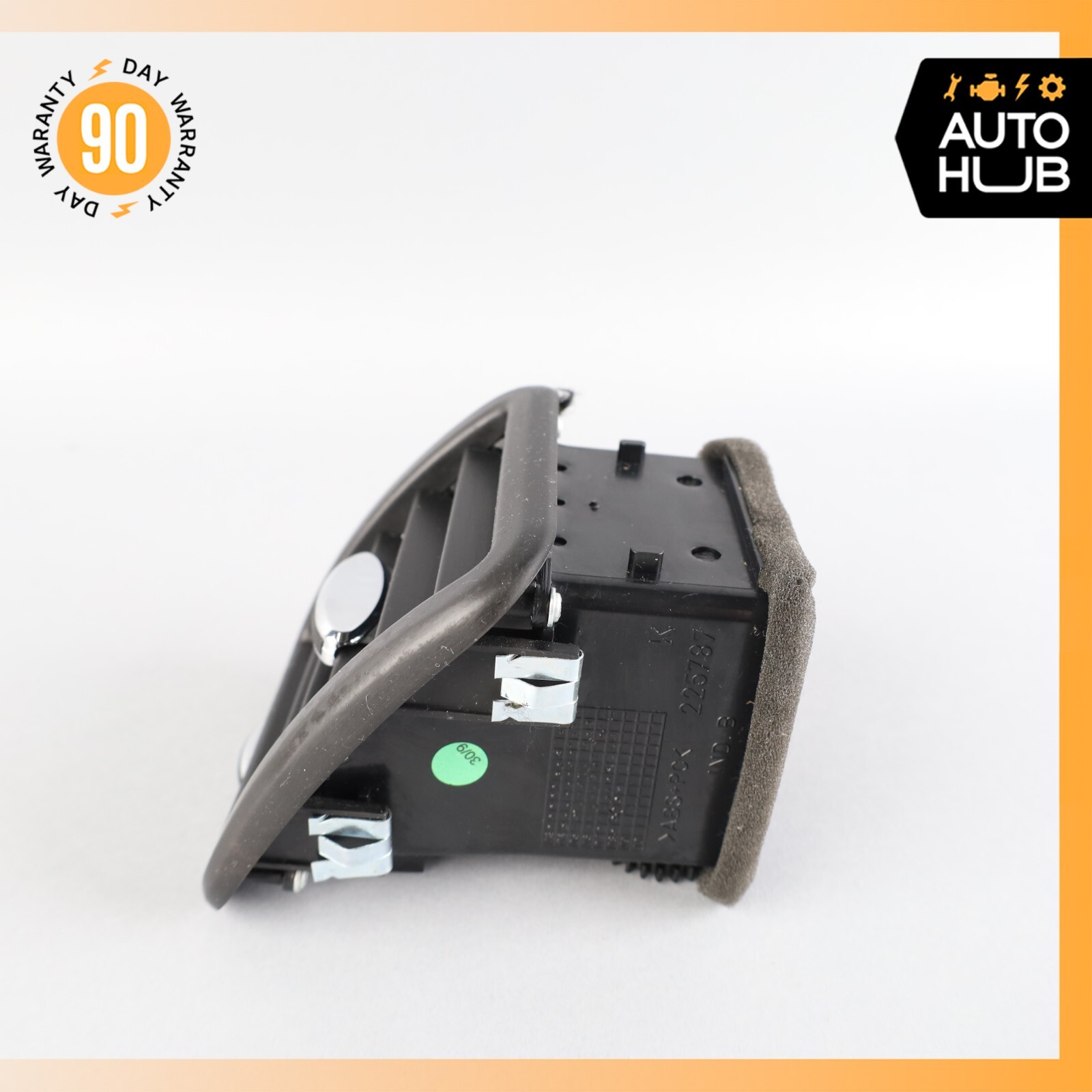 03-13 Maserati Quattroporte M139 Front Right or Left Console AC A/C Air Vent OEM