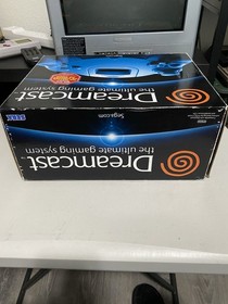 SEGA Dreamcast White Console Video Game System Rare Unused New In Box w/Extras!