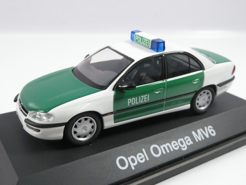 1:43 Schuco Opel Omega MV6 Policía #4051 - Imagen 2 de 5