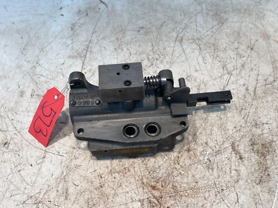 #ad 1962 International IH 606 Gas Tractor Hydraulic Valve 376752R1 $175.00