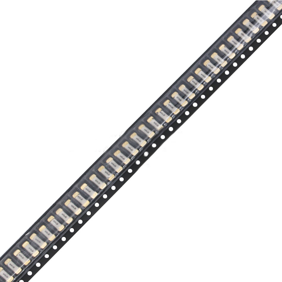 10PCS 1808 125V 0451 SMD Fusibile ad azione rapida 0.5A