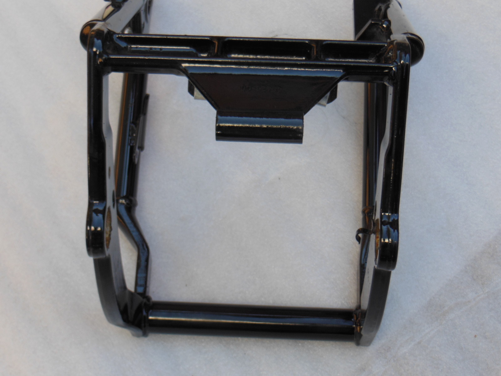 STOCK HARLEY SOFTAIL REAR SWING ARM in Black P/N 48423-00 - NEW | eBay