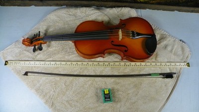 Erich Pfretzschner model 1100 15.5 viola Stradivarius Copy mfg Romania 2007