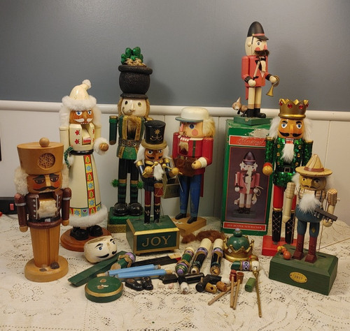 Nutcrakers Christmas Collection Lot - Wood - For Parts or Completion Everything