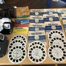 View Master 3 Viewers and 21 Reels Lot Plus 2 Booklets