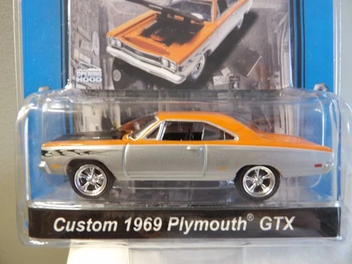 CUSTOM 1969 PLYMOUTH GTX       2008 GREENLIGHT MUSCLE CAR GARAGE   1:64 DIE-CAST