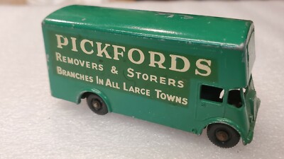 ミニカー MATCHBOX No.46 Pick Fords Removal Van s-l400.jpg