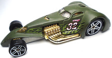 2009 HOT WHEELS HAMMERED COUPE #32 GREEN 1:64 DIECAST 3 3/8" RACE CAR WITH GOLD