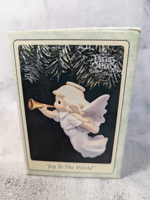 Precious Moments Collection 150320 "Joy To The World" Vintage Porcelain Ornament