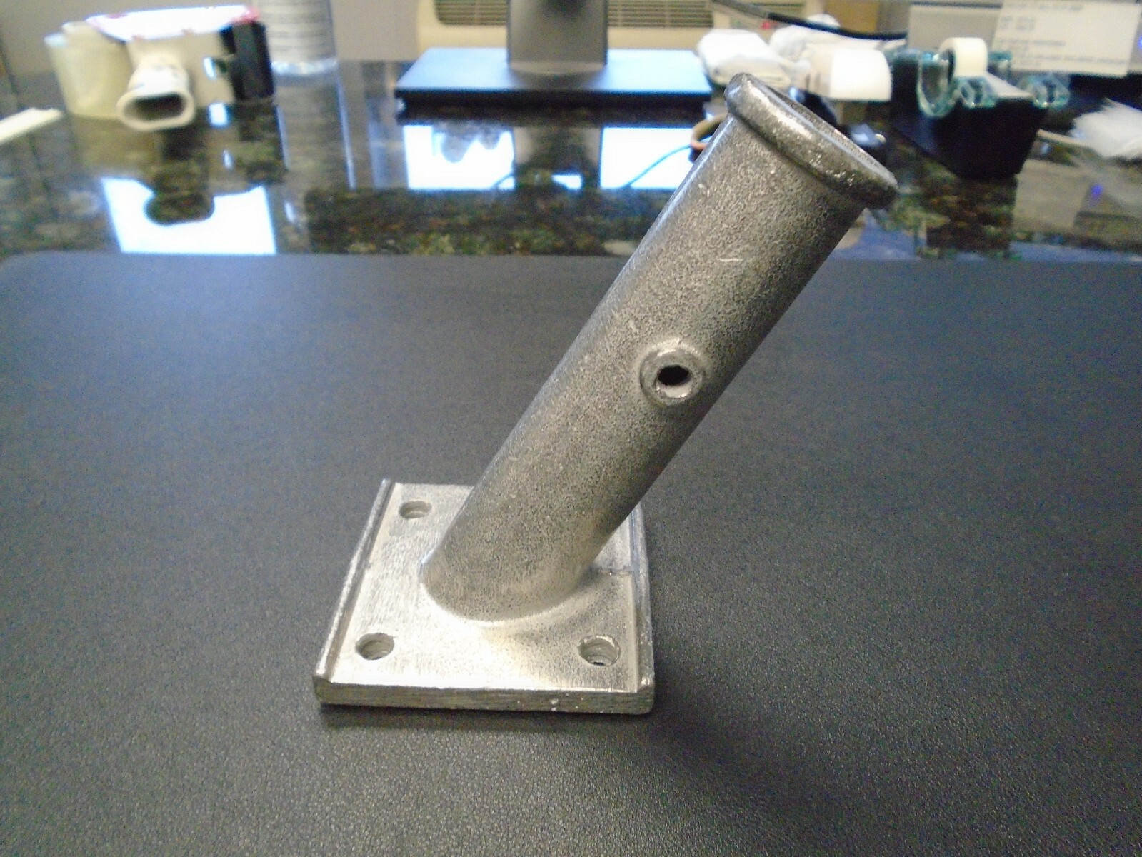 NEW OEM BENNINGTON PONTOON BOAT FLAG POLE Grelly USA