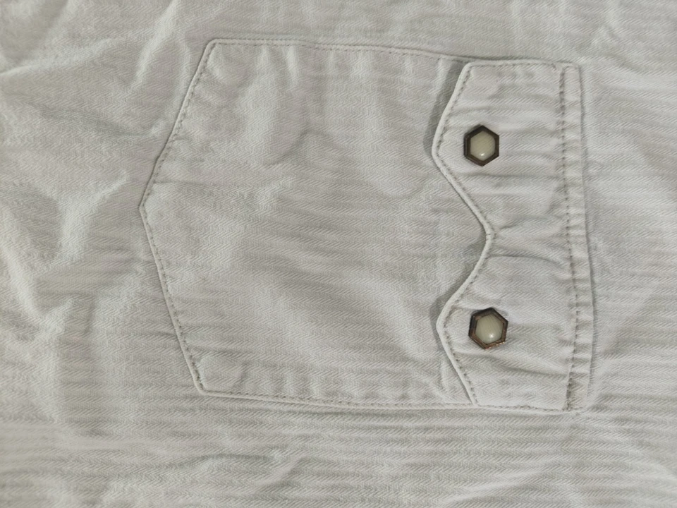 Camisa Levi's Diente de Sierra XL Espiga De Colección 1997 Hex Broches de presión Marfil Occidental Rara Foto 3 de 4