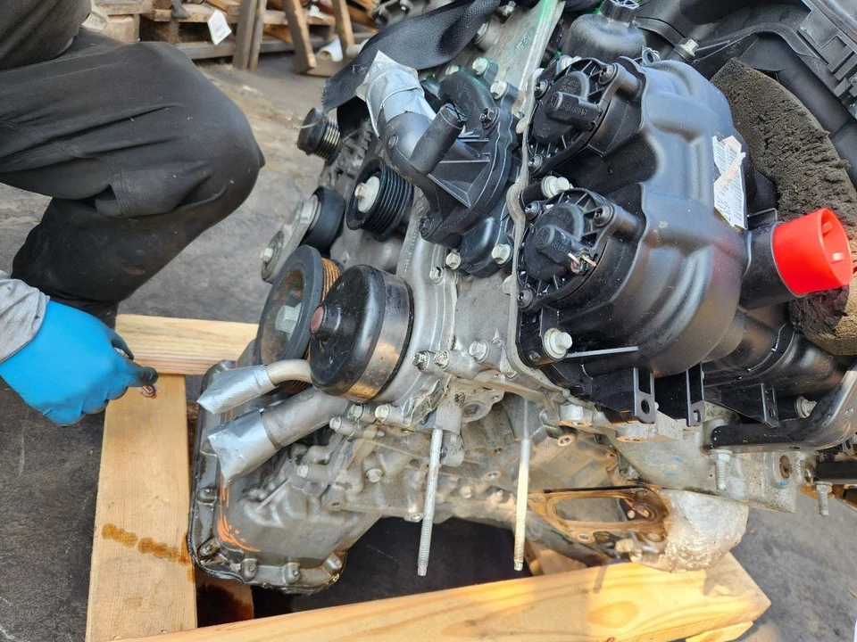 Used Engine Complete Assembly fits: 2014 Chrysler 300 3.6L VIN G 8th digit RWD - Image 2 of 4