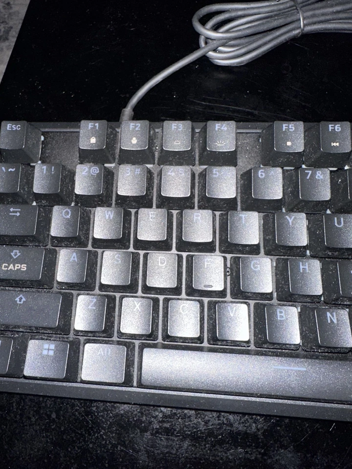 Corsair K70 CORE - RGB Mechanical Keyboard - MLX Red Linear Switches - Gaming - Image 3 of 4