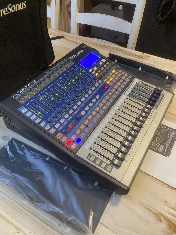 PreSonus StudioLive 16.0.2 USB 16-Channel Digital Mixer 2020 - With bag - Image 4 of 4