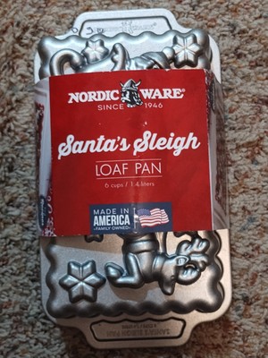Nordic Ware Santa's Sleigh Loaf Pan Christmas 6 Cup USA Heavy Cast Aluminum NWT