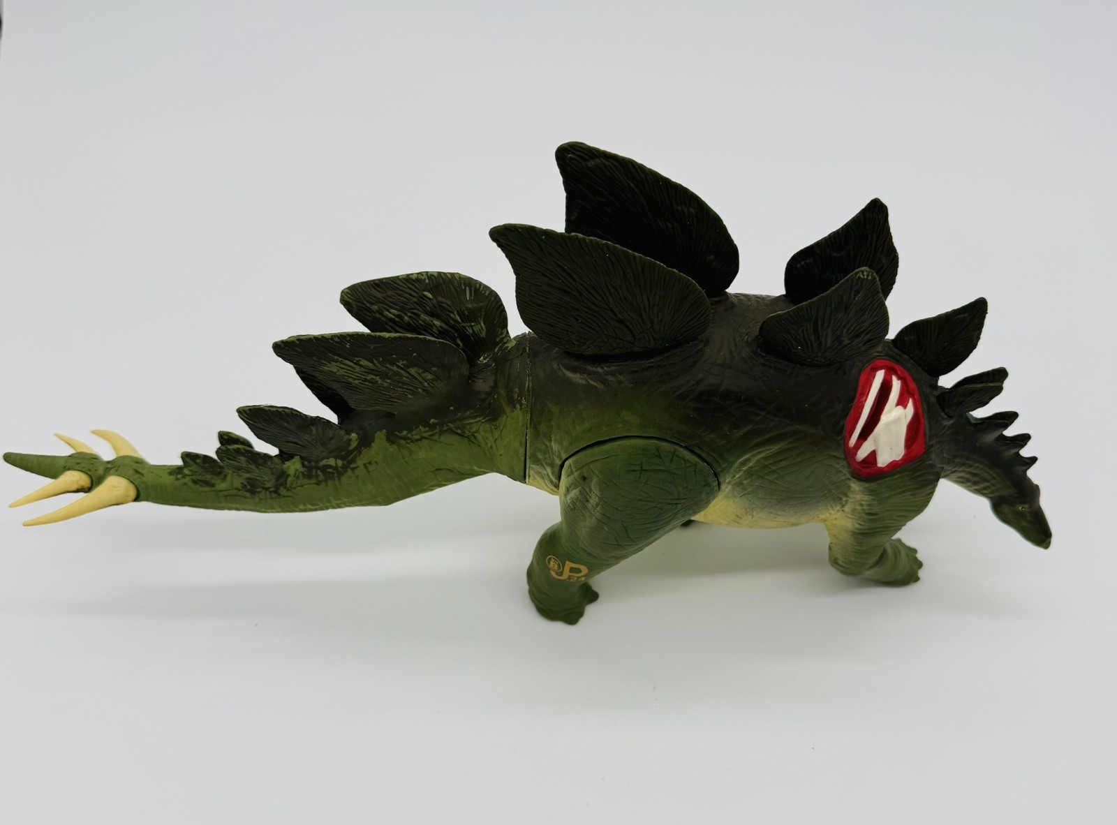 Vintage Kenner Jurassic Park Stegosaurus JP 24 Battle Wound Dinosaur Figure 1993