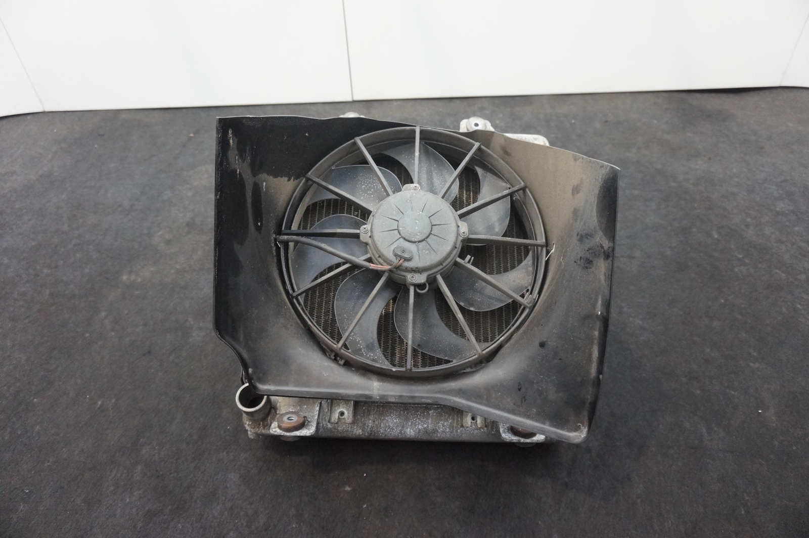 Left Water Coolant Radiator Fan 400121253A Lamborghini Gallardo Spyder 2004-08