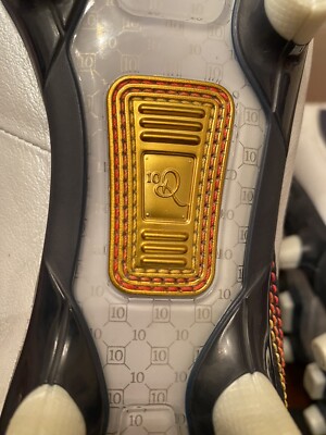 Nike Tiempo - Ronaldinho Dois 10R *SUPER RARE* Size 9 US