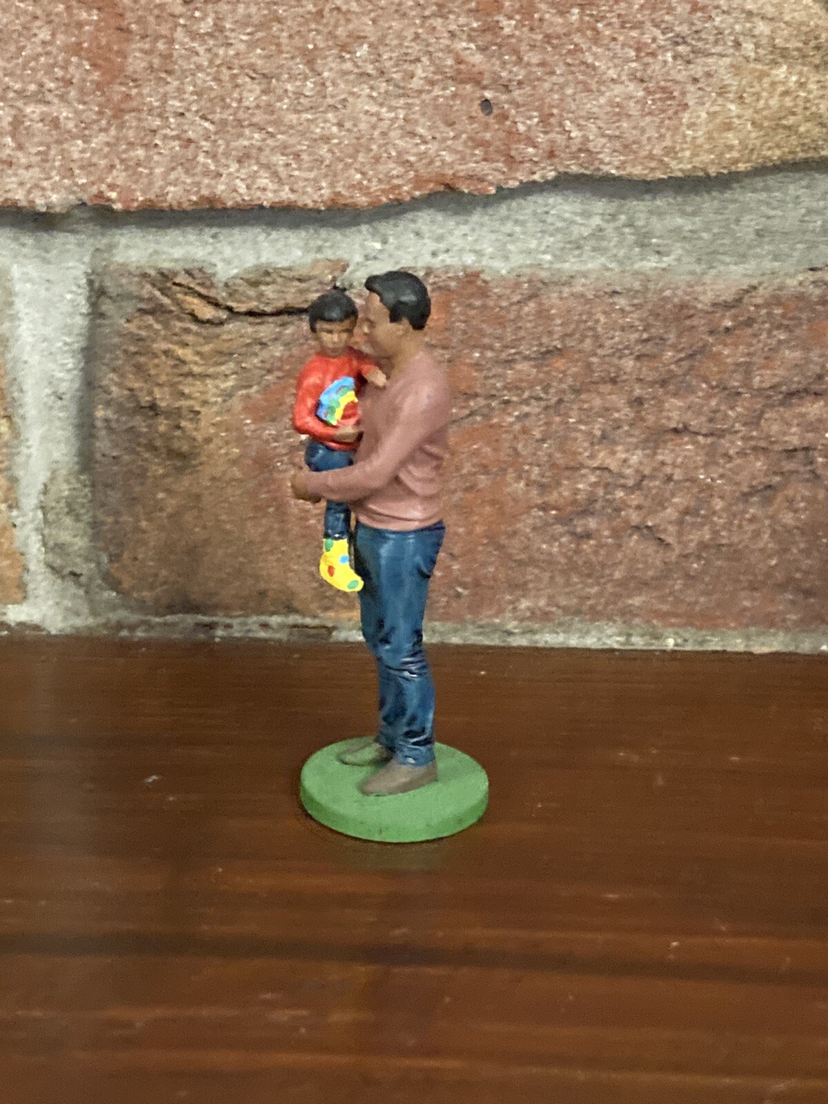 Picture 2 of 4
