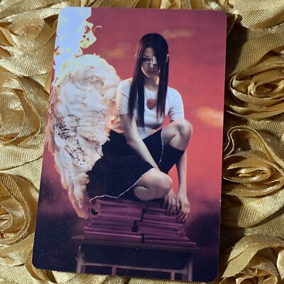 Yunjin LE SSERAFIM Unforgiven Edition Celeb K-pop Girl Photo Card Fallen Angel