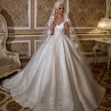 Elegant Full Sleeves Ball Gown Bridal Gown Beaded Appliques Lace Wedding Dress