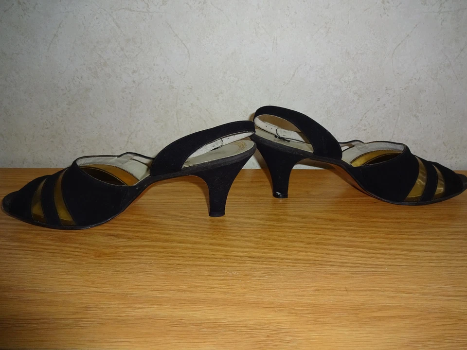 Zapatos Cruz Roja Negros Años 40 Años 50 De Colección 9 AA Se Ajusta a 8 8-1/2 Peep Toes Cordones Foto 2 de 4