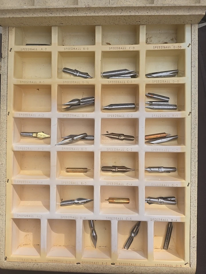 Vitrina punta bolígrafo Speed años 50. Buen estado Foto 3 de 4