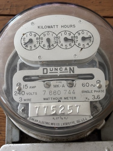 Duncan Electric Watt Hour Meter 15 Amp 240 Volts 3 Wire 7-660-744 Untested - Picture 2 of 9