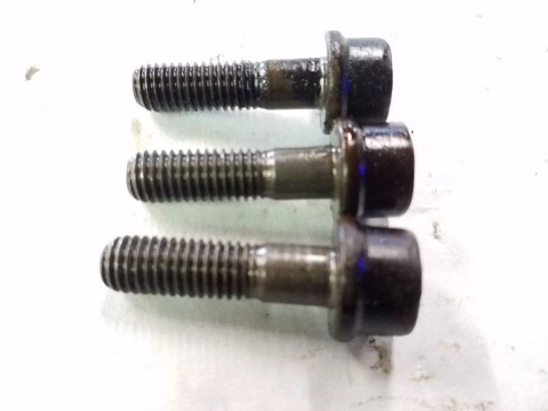 Pernos de montaje de bomba de aceite del motor | Se adapta a Mercedes Benz ML320 CLK320 E320 1998-2005 Foto 4 de 4