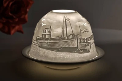 Dome Light 32808 Fischkutter Schiff Teelichthalter Windlicht Kerze Porzellan - Bild 1 von 4