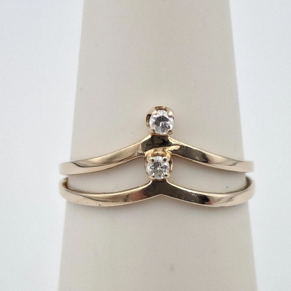 Tiara corona vástago dividido diamante natural de oro amarillo de 14 quilates en forma de V (CP4005773) Foto 3 de 4