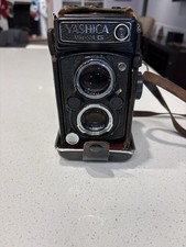 Yashica Mat-124G F-80mm Medium Format TLR Camera Vintage Untested   As-Is  