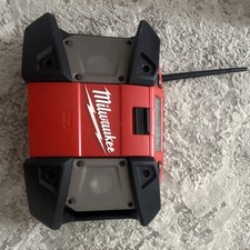 Milwaukee M18 2890-20 Jobsite AM/FM Radio AUX Input Headphone Jack Red/Black