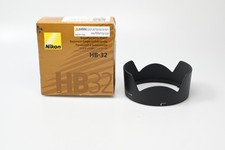 Nikon HB-32 Lens Hood Shade F/18-70,18-105  18-135 AF Nikon Lenses G377