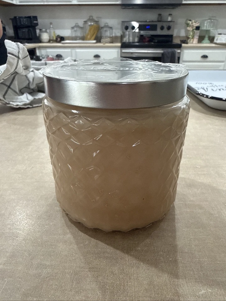 GOLD CANYON Candle Coconut Angel Food Cake~Rare~Medium 16oz NEW - Image 2 of 4