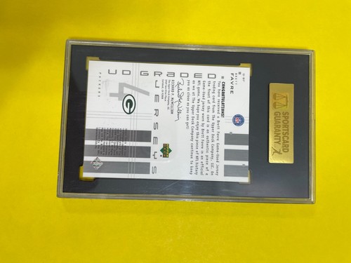 2000 UD GRADED JERSEY BRETT FAVRE SCG MINT9 RARE - Picture 3 of 3