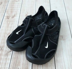 nike sunray sandals size 3