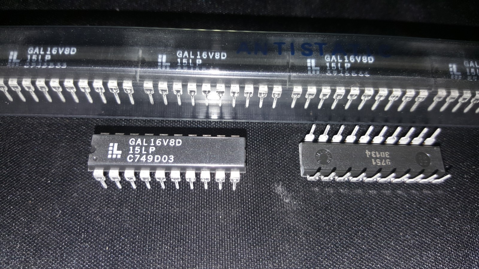 3x LATTICE GAL16V8D-15LP , SPLD GAL Family 8 Macro Cells 62.5MHz 5V ...