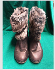 Boots for Girls By Falls Creek Size 2 With Fuax Fur