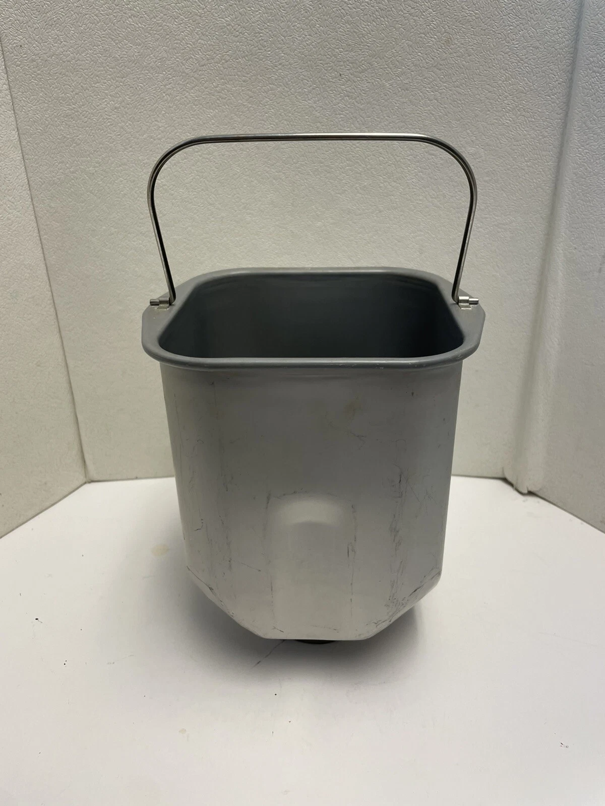 Regal Kitchen Pro Breadmaker Replacement Part Pan & Paddle K6746S