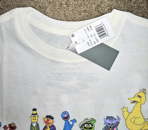 Sesame Street Characters T-Shirt Womens Size XS - Picture 4 of 7