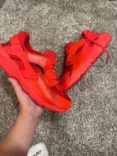 Nike Air Huarache Run Triple Red Sneakers
