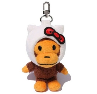 BAPE X HELLO KITTY 】PLUSH DOLL KEYCHAIN BAPE x Sanrio Hello Kitty Plush Doll Keychain 13cm 26SS New