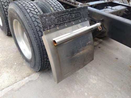 For 2006 INTERNATIONAL 9200I REAR QUARTER/HALF FENDER Right ,  MN