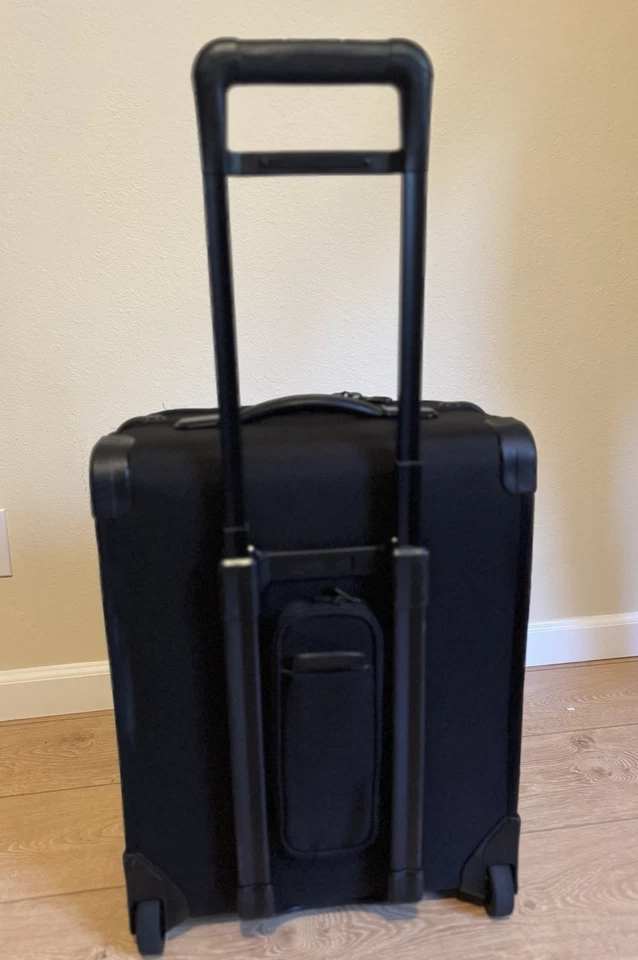 Базовый черный чемодан Briggs & Riley 21 дюйм ручная кладь U121CXW-4 расширяемый - Изображение 3 из 4