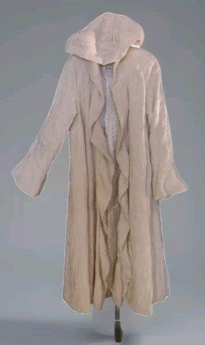 Vintage CHAYES Rare Butter Cream Crushed Velvet Hooded Cloak Coat W Pockets Lrg - Picture 2 of 22