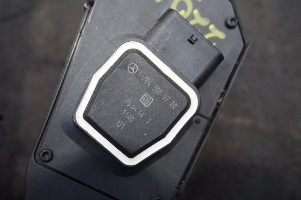 Accelerator Gas Pedal OEM & Sensor Mercedes Benz S-Class S400 S550 S600 S63 2015 - Image 3 of 4